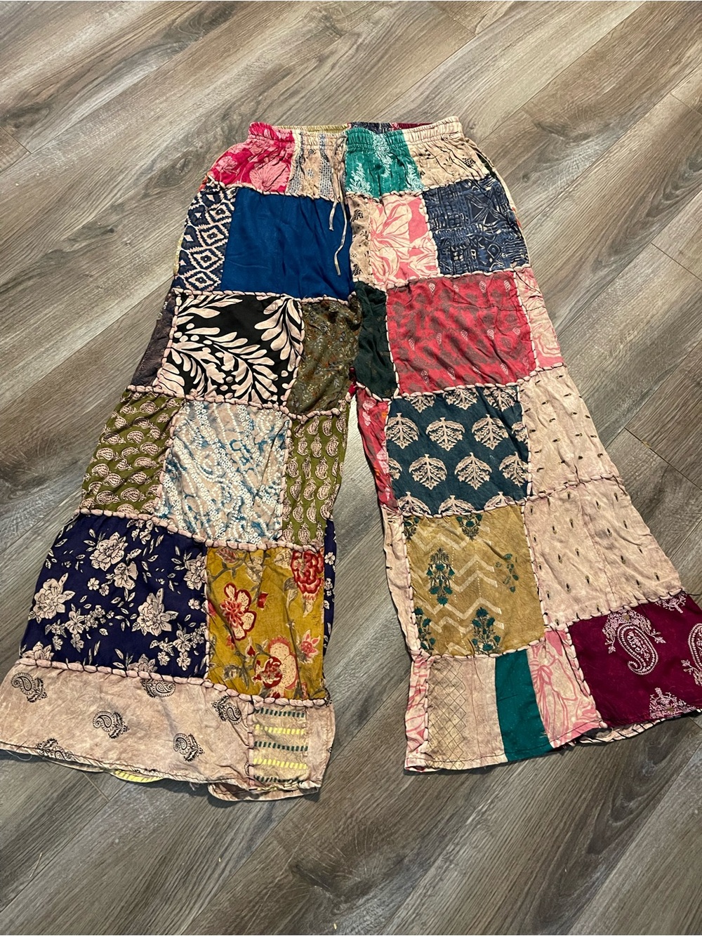 Patchwork Boho Wide-Leg Bottoms - Multi color - Picture 4 of 4